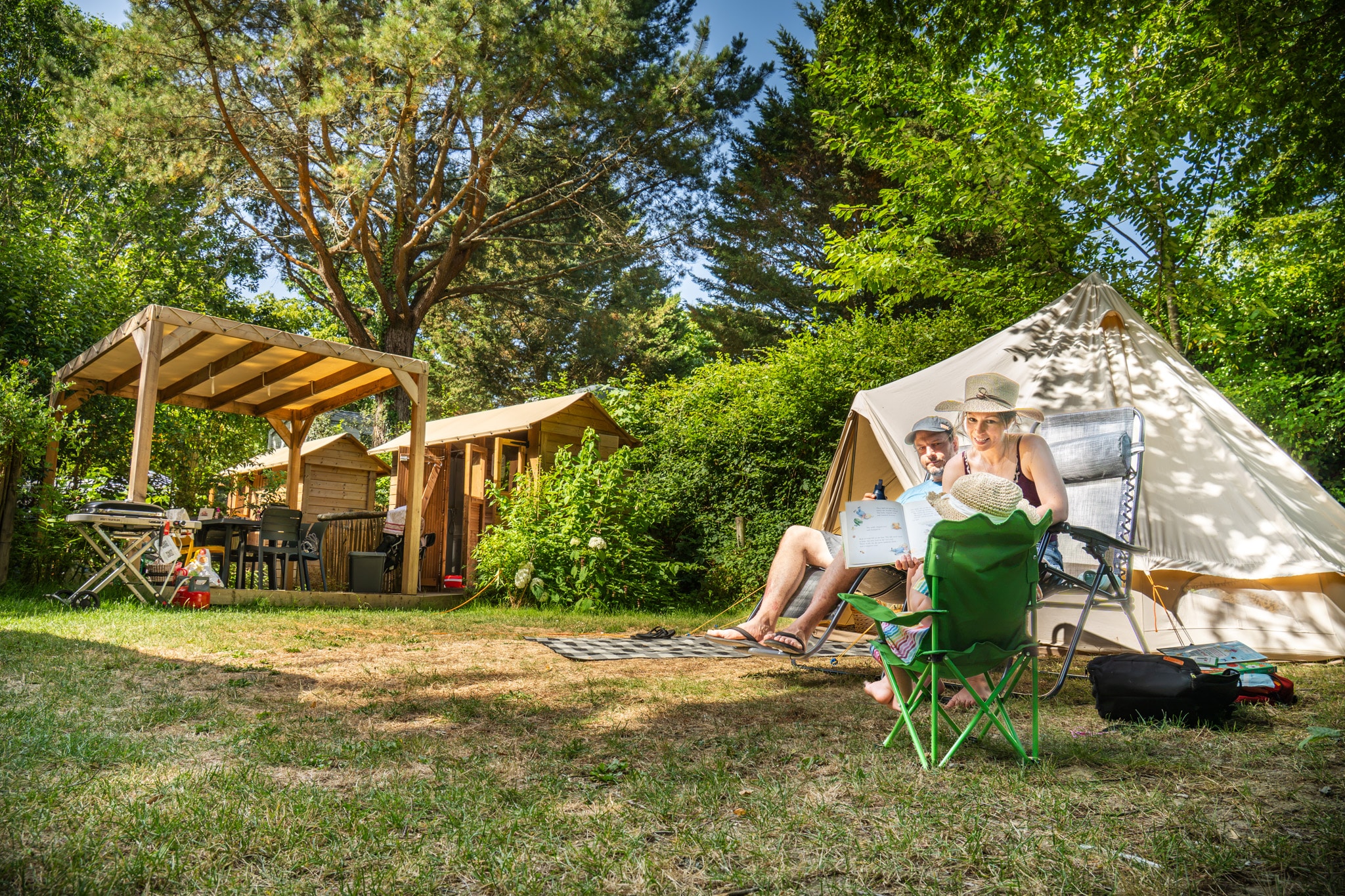 Camping La Garangeoire - Castels Premium Suite with Sanitary Facilities and Kitchen